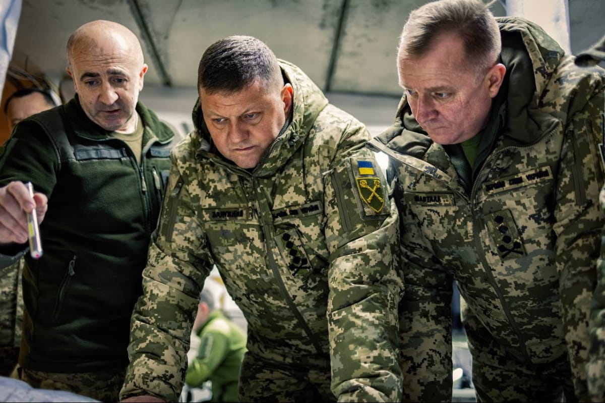 Звільнені із ЗСУ Валерій Залужний та Сергій Шаптала. Фото: Фейсбук