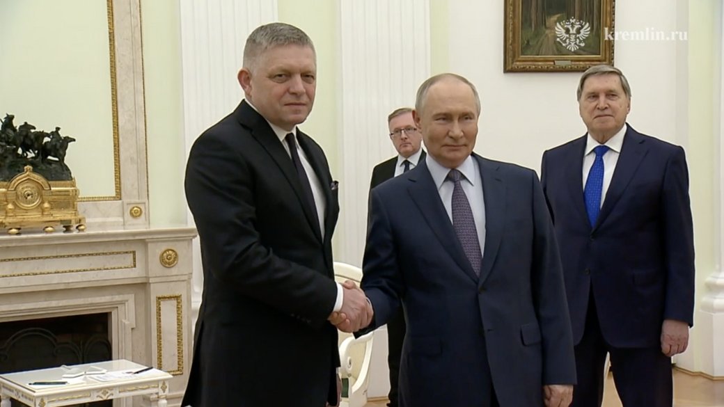 Роберт Фіцо та Володимир Путін. Фото: Скриншот з відео