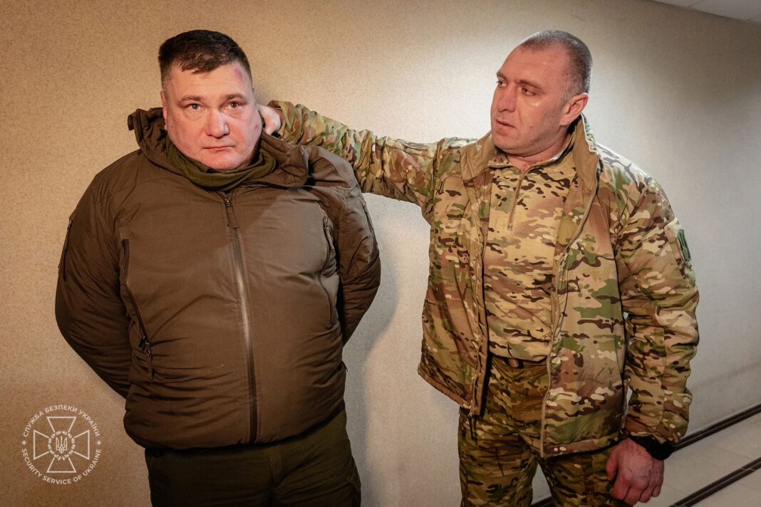 Василь Малюк із затриманим 