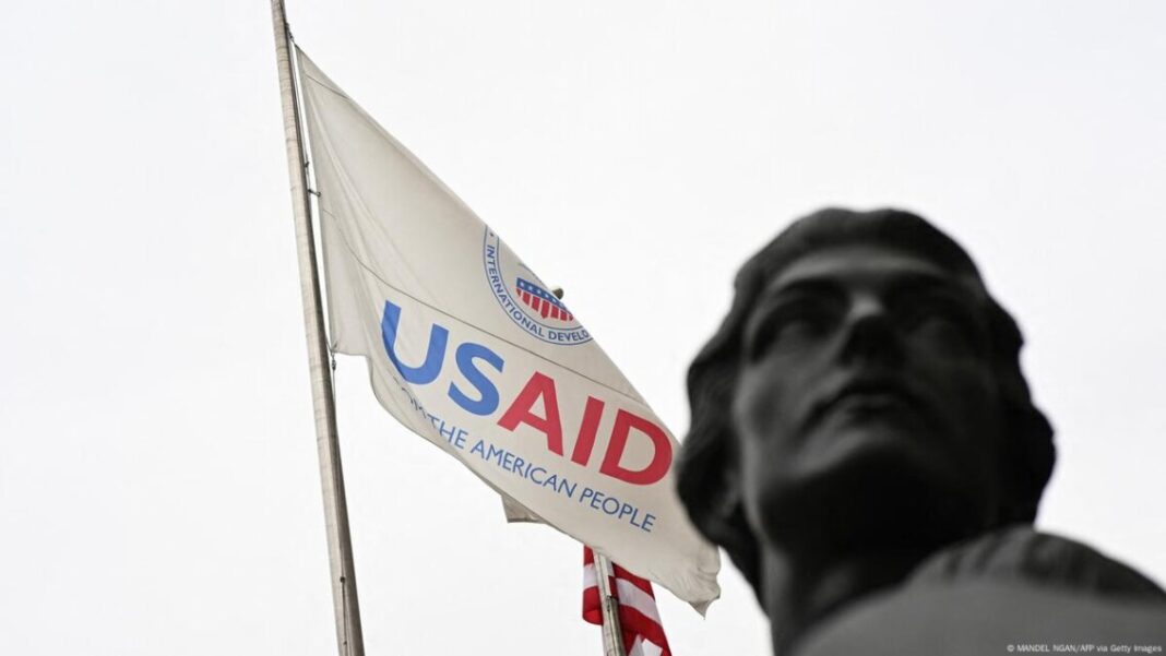 Прапор Агентства США з міжнародного розвитку (USAID). Фото: Getty Images