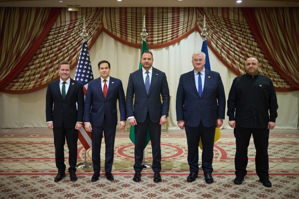 Волц, Рубіо, Єрмак, Сибіга, Умєров після засідання контактної групи. Фото: ОП