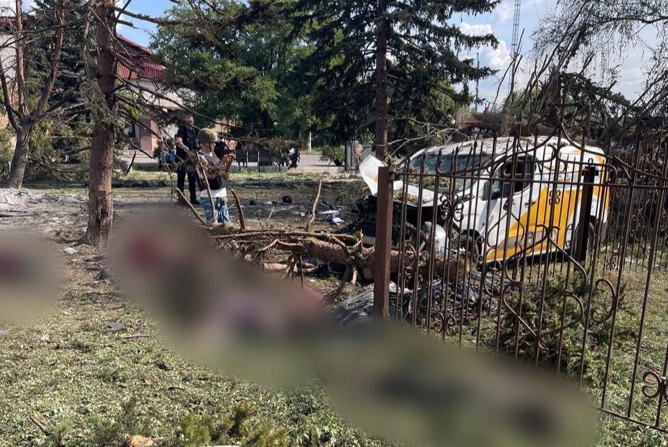 Наслідки удару. Фото: Донецькa ОВA