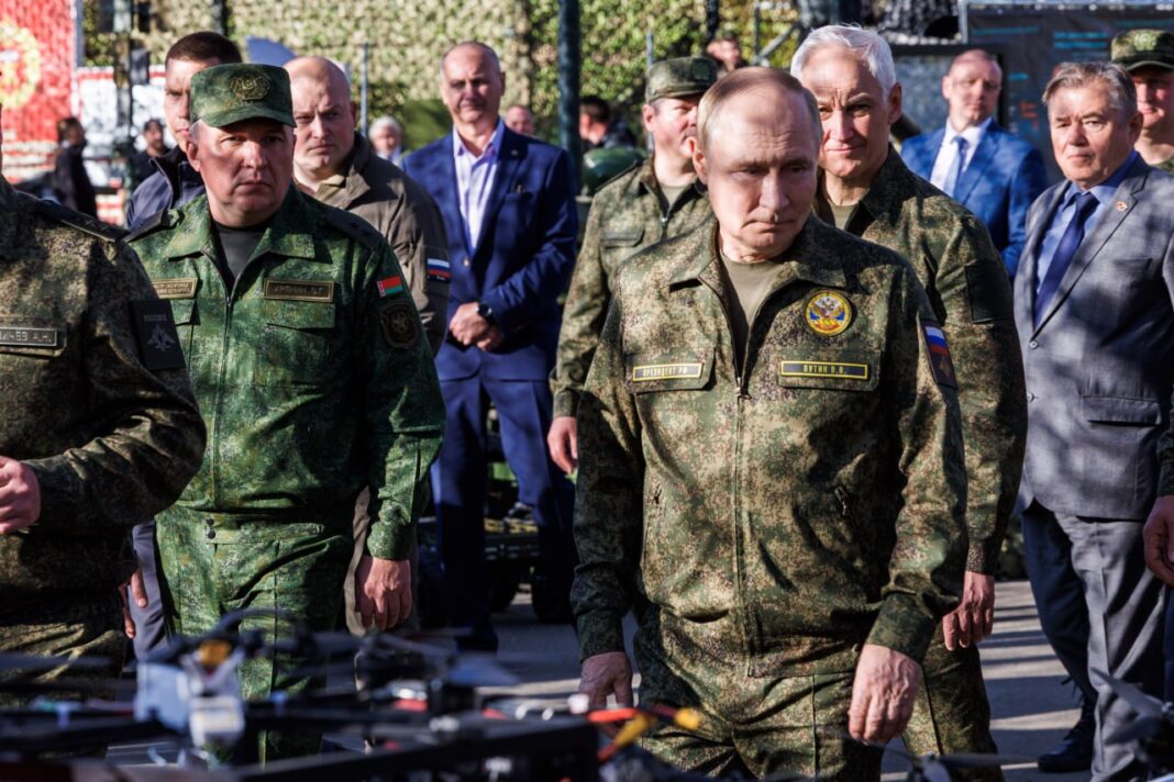 Путін на військових навчаннях у Білорусі 