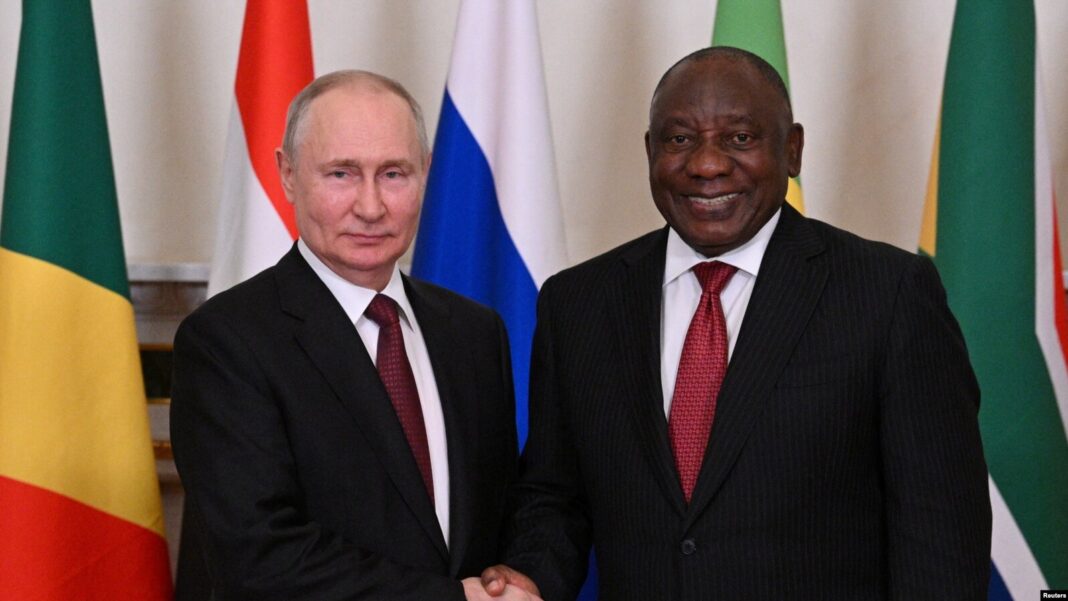 Президент Росії Володимир Путін і президент ПАР Сиріл Рамафоса. Фото: Reuters