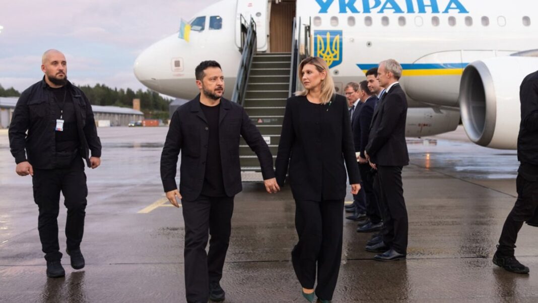 Володимир Зеленський та Олена Зеленська після прильоту в Осло